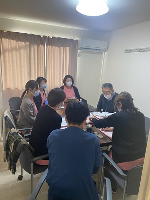 審査（健康支援課）の様子