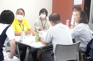 地域包括ケア連携懇話会の様子