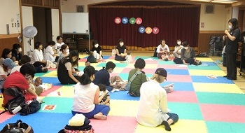 講話「スキンケア」の様子