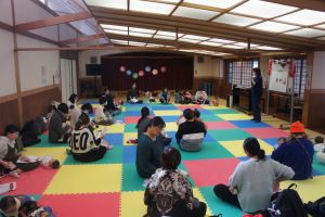 講話「熱性けいれん」の様子