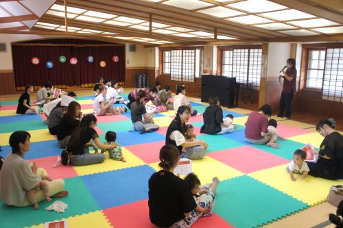 講話「スキンケア」の様子