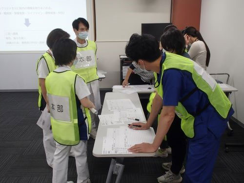 机上防災訓練の様子