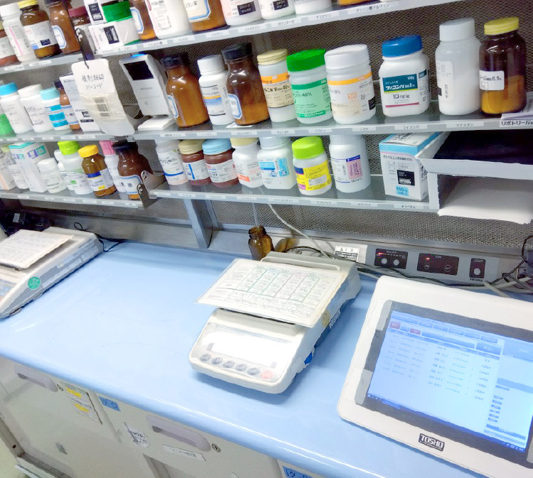 散剤棚と散剤監査システム